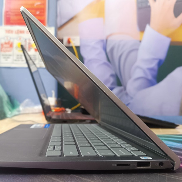 Used Dell Inspiron 14 5410 Laptop - Intel Core i5 - Like New 88%