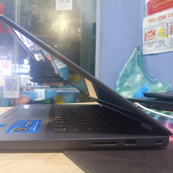 Used Dell Vostro 3400 Laptop - Intel Core i5 - Like New 96%