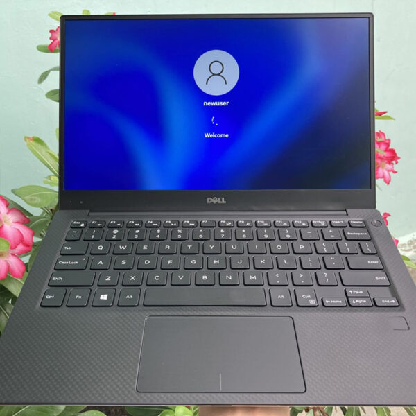 Used Dell XPS 13 9360 Laptop - Intel Core i5 - Like New 90%